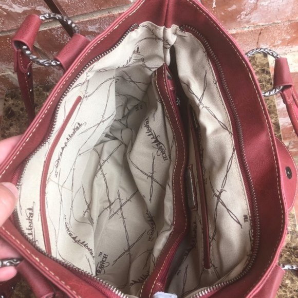 Trinity Ranch Tooled Design Concealed Carry Bag - Picture 7 of 7